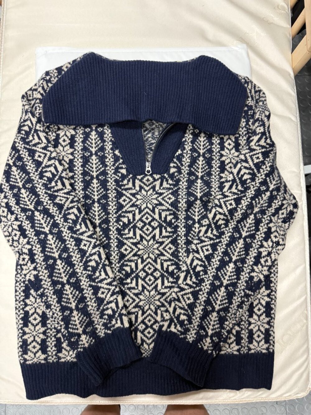 J.Crew Fair Isle Nordic Quarter Zip Sweater Navy Cream Sz M - Picture 2 of 3